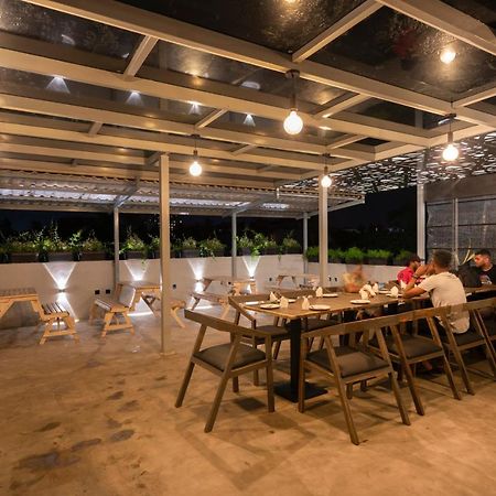 Gentz Residency & Restaurant Ξενοδοχείο Κολόμπο Εξωτερικό φωτογραφία