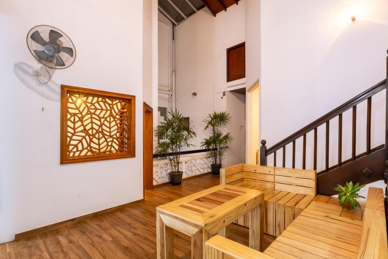 Gentz Residency & Restaurant Ξενοδοχείο Κολόμπο Εξωτερικό φωτογραφία
